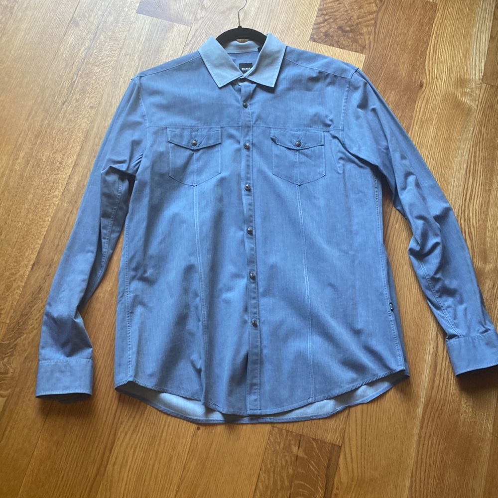 Mens Hugo Boss button down shirt.